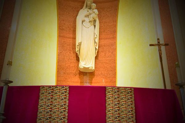 mmog-altar8A3364D0-8EB4-48F9-9177-B4FC468BF642.jpg